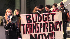 Rally against budget cuts at Seattle U. (photo by SEIU local 925)